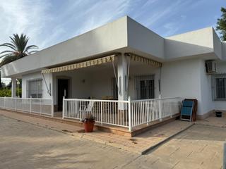 Xalet  Partida alzabaras alto poligono 1. Tu chalet con piscina a un paso de la ciudad!!