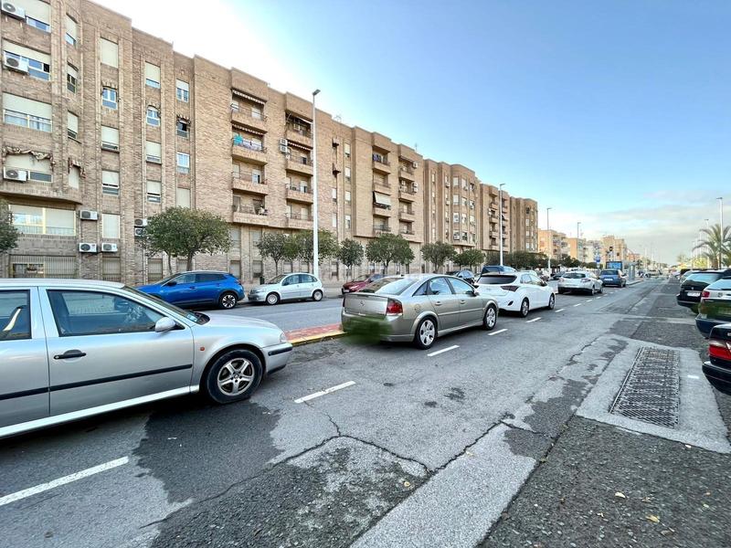Foto 3dd1636c-0564-49b1-83ef-79368bbc22cd. Piso impecable planta baja en zona San Crispín en Elche / Elx