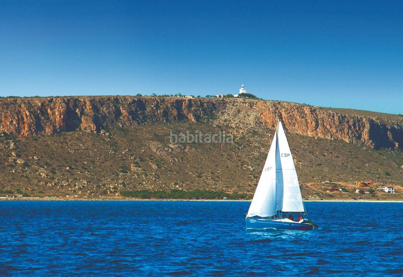 Foto c498c787-4e8f-46cb-8335-e9168d4fe5f3. Planta baixa amb calefacció aparcament piscina a Santa Pola