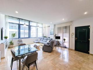 Planta baixa a El Travaló - Martínez Valero. Estupenda planta baja esquina, 30m terraza, garaje, trastero, pi