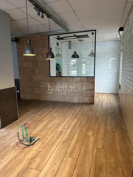 Foto f9b1d477-3e01-4fc2-a376-1ee31186bfcf. Locale commerciale in Benalúa Alicante