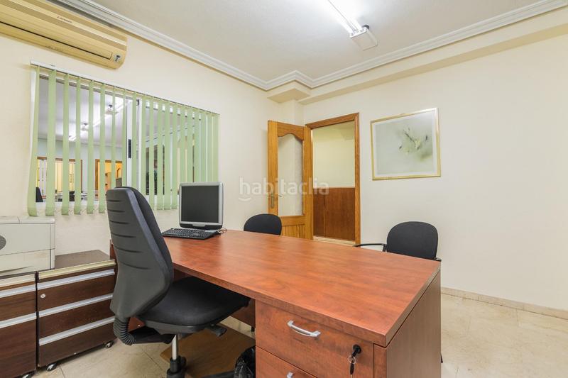 Foto 11925bfd-f5ee-4fc8-8e73-3bfe1ea64911. Location local commercial dans Pont Nou - Corazón de Jesús Elche / Elx