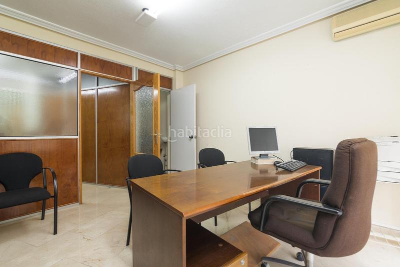 Foto c08da933-cae1-471b-8956-412119257f1a. Location local commercial dans Pont Nou - Corazón de Jesús Elche / Elx