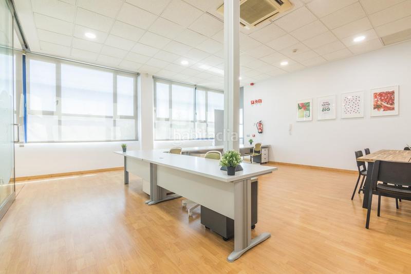 Foto 93a5e356-9c83-48b1-81a1-4d38c779aa7f. Alquiler local comercial tu oficina en alquiler en poligono industrial Torrellano en Elche / Elx