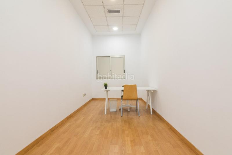 Foto 1e2a60f4-1a90-47bc-a9a8-5075f10c8245. Rent business premise in Torrellano Elche / Elx