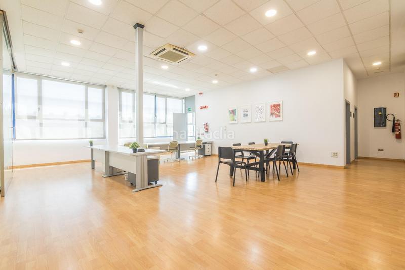 Foto bf30d54c-002b-42ab-971b-ee5e213ebb63. Rent business premise in Torrellano Elche / Elx