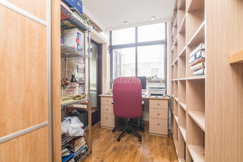 Foto bb93942f-50fc-4d4b-812e-12f83d8a4160. Flat with heating in El Raval - Portes Encarnades Elche / Elx