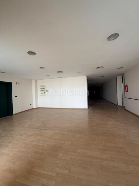 Foto 6f4e0335-706b-4b95-8658-2d557353feaf. Rent business premise in Nou Altabix Elche / Elx