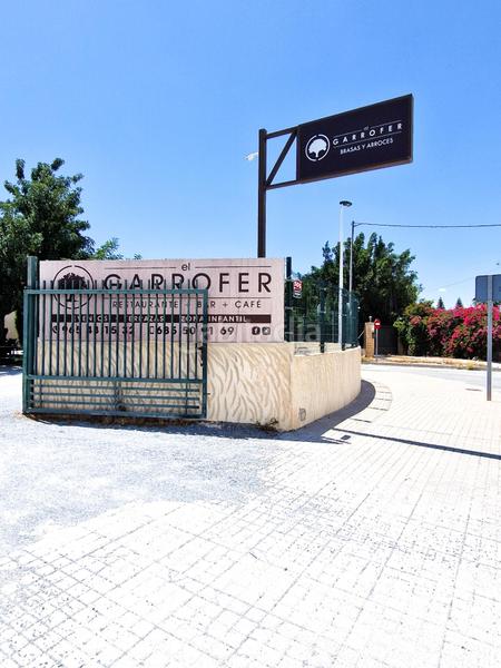 Foto 2e31c588-3baf-4d28-8192-251e35d88d1f. Chalet venta chalet urbano con piscina a pocos metros farmacia peña las águilas en Elche / Elx
