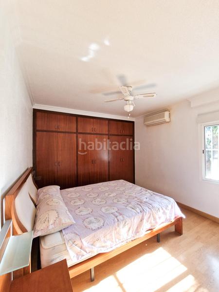 Foto 4c7c96c7-205f-4f52-9530-63ead72ae23b. Chalet venta chalet urbano con piscina a pocos metros farmacia peña las águilas en Elche / Elx