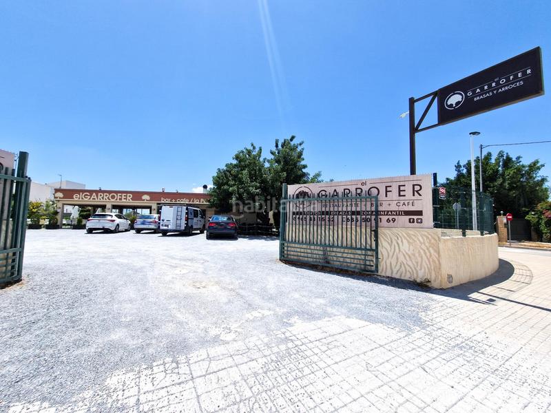 Foto 77e1216b-c77d-4873-8480-ca0555073997. Chalet venta chalet urbano con piscina a pocos metros farmacia peña las águilas en Elche / Elx