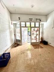 Locale commerciale in Reina Victoria - Miguel Hernández. Oportunidad única de inversión en pleno corazón comercial de elc