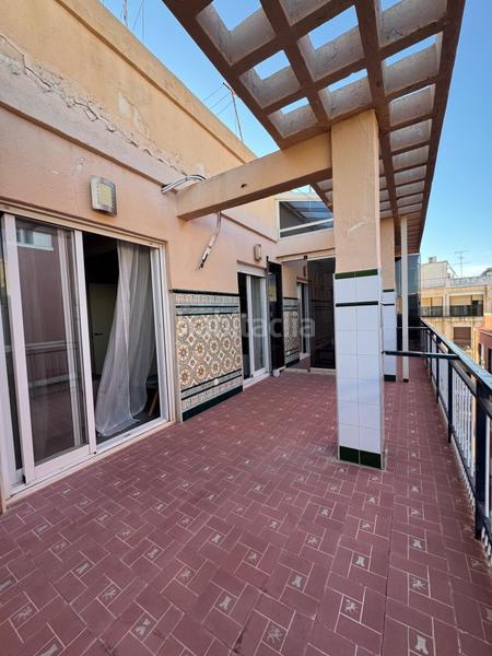 Foto e939b7b7-ada6-4999-9b71-d2c12a388985. Location attique avec chauffage dans Centro Elche / Elx