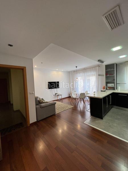 Foto 0ea35a9b-da46-4b7b-9031-4093908d87b5. Rent flat with parking in Centro Elche / Elx