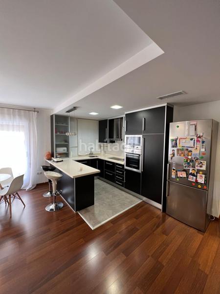 Foto 4264b133-be61-4650-b0f7-666f767e8bc2. Rent flat with parking in Centro Elche / Elx