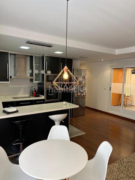 Foto afa86d7d-1c12-411a-80b2-ae16eb018d09. Rent flat with parking in Centro Elche / Elx