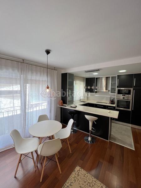 Foto f7b499db-157e-4be6-9fd1-8f159a65f5e9. Rent flat with parking in Centro Elche / Elx