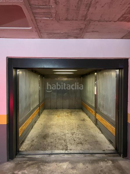 Foto fcd3fcb0-6ab3-4ece-8f7a-110848274260. Rent flat with parking in Centro Elche / Elx