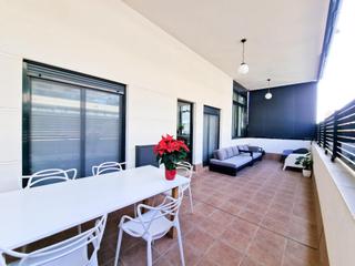 Planta baixa a El Travaló - Martínez Valero. Estupenda planta baja esquina, 30m terraza, garaje, trastero, pi