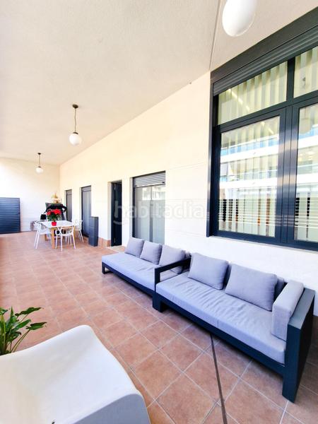 Foto 3c9dd699-b7b8-4240-aae5-3f1a738fca8f. Planta baja estupenda planta baja esquina, 30m terraza, garaje, trastero, piscina, reformada, campo fútbol en Elche / Elx