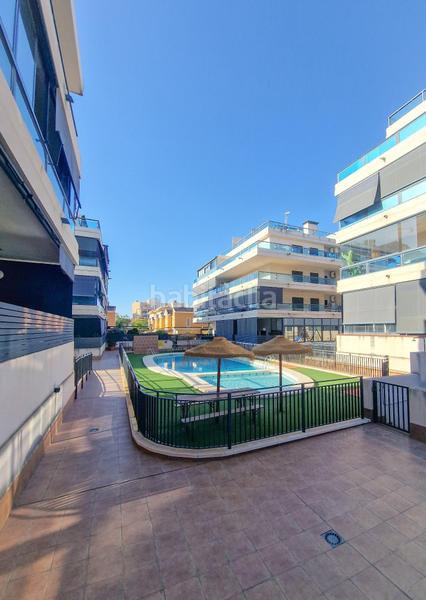 Foto a9a5524d-b597-4ef6-9ddf-af4d182002a7. Planta baja estupenda planta baja esquina, 30m terraza, garaje, trastero, piscina, reformada, campo fútbol en Elche / Elx