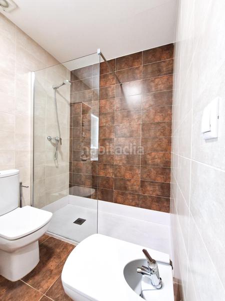 Foto aa6e8768-9072-4014-becb-73959f230ca0. Planta baja estupenda planta baja esquina, 30m terraza, garaje, trastero, piscina, reformada, campo fútbol en Elche / Elx