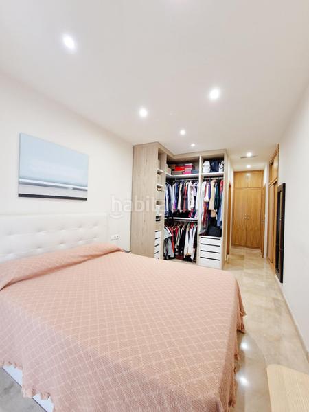 Foto feae55fa-2442-4ad2-9899-8a8b6858fc86. Planta baja estupenda planta baja esquina, 30m terraza, garaje, trastero, piscina, reformada, campo fútbol en Elche / Elx