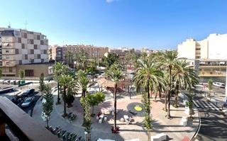 Etagenwohnung en Carrs Oeste. Ven a vivir en una zona excepcional!