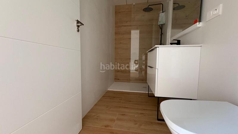 Foto 62f372c3-36eb-4c7a-808f-1de80d692d30. Casa adosada moderno adosado espacios amplios y acabados de calidad en Castalla