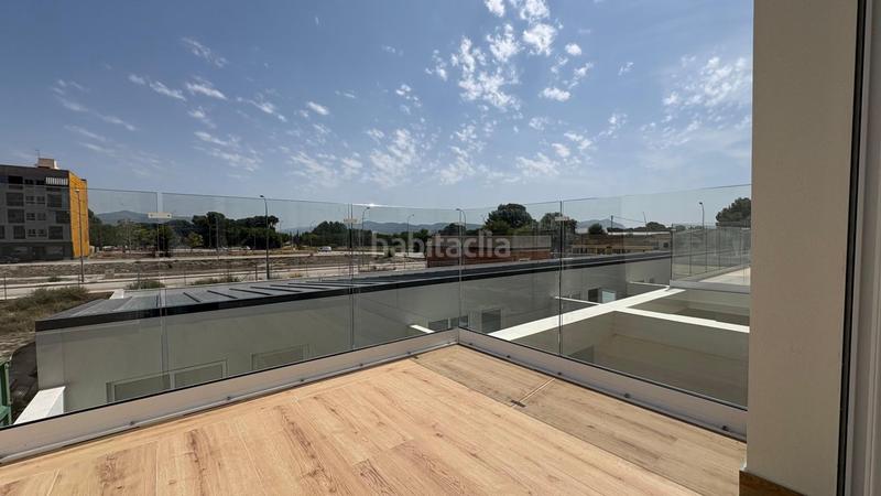 Foto 847d8e87-120a-4038-8239-35886c4f0cd6. Casa adosada moderno adosado espacios amplios y acabados de calidad en Castalla