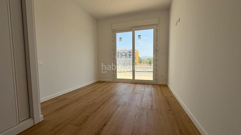 Foto c409ffa1-8faa-42bd-a4ee-2b00faf3e46b. Casa adosada moderno adosado espacios amplios y acabados de calidad en Castalla
