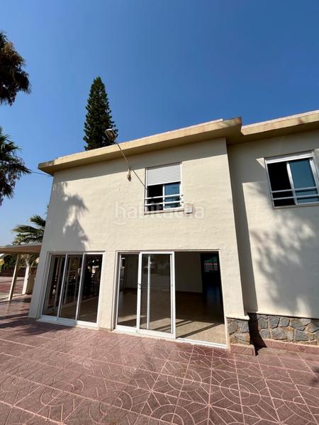 Foto 33f66d79-0d8a-42f7-a67a-7633dd720b89. Chalet mit parking pool in Peña de las Águilas Elche / Elx