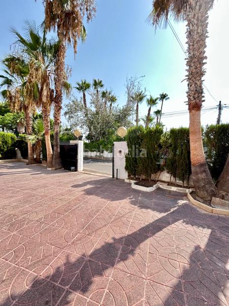 Foto 71be1e4d-dbe9-4b5b-be80-29a4982656e0. Chalet mit parking pool in Peña de las Águilas Elche / Elx