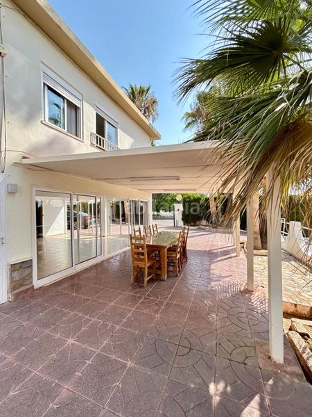 Foto f76d2c83-af17-40b4-8548-2271d79bf877. Chalet mit parking pool in Peña de las Águilas Elche / Elx