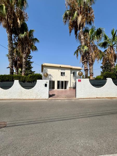 Foto e9241156-c828-4adb-bd52-68e81ee8bbe3. Chalet avec parking piscine dans Peña de las Águilas Elche / Elx