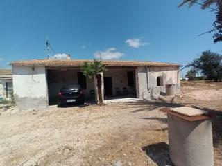 Bauernhof in Las Bayas. Finca rústica en las bayas oportunidad de reforma a pocos minuto
