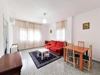 Rez-de-chaussée à San Crispín. Venta entreplanta, esquina, todo exterior, sureste,zona polidepo