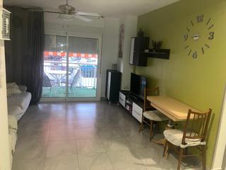 Apartament a Playa Tamarit-Playa Lissa. Apartamento reformado a pasos de la playa tu refugio ideal