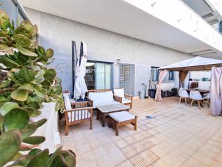 Rez-de-chaussée à Ciutat Universitària. Venta maravillosa planta baja, 58m terraza, piscina, altabix nue
