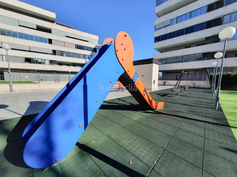 Foto d27e928a-655f-40b4-92fc-594fe09ac11c. Piano terra con riscaldamento piscina in Ciutat Universitària Elche / Elx