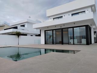 Chalet in La Font-Mezquitas. Estrena tu villa en san juan