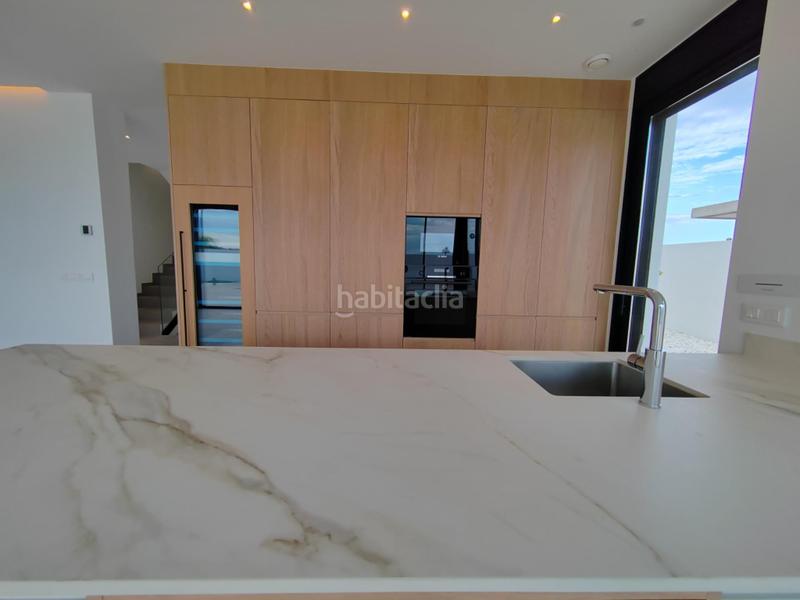 Foto 07fd085e-8b81-40c2-9959-ae05ded3f5fd. Chalet estrena tu villa en san juan en La Font-Mezquitas San Juan de Alicante