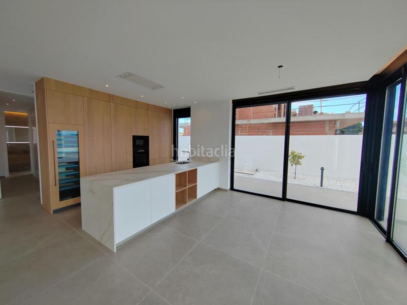 Foto 879ca1b3-ab05-4f56-9a6c-2847cbf1bb98. Chalet estrena tu villa en san juan en La Font-Mezquitas San Juan de Alicante