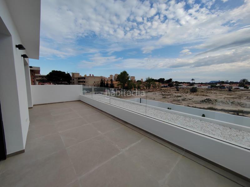 Foto ab34ff0c-f2c8-4aa2-a4cf-2ab585ee6a0c. Chalet estrena tu villa en san juan en La Font-Mezquitas San Juan de Alicante