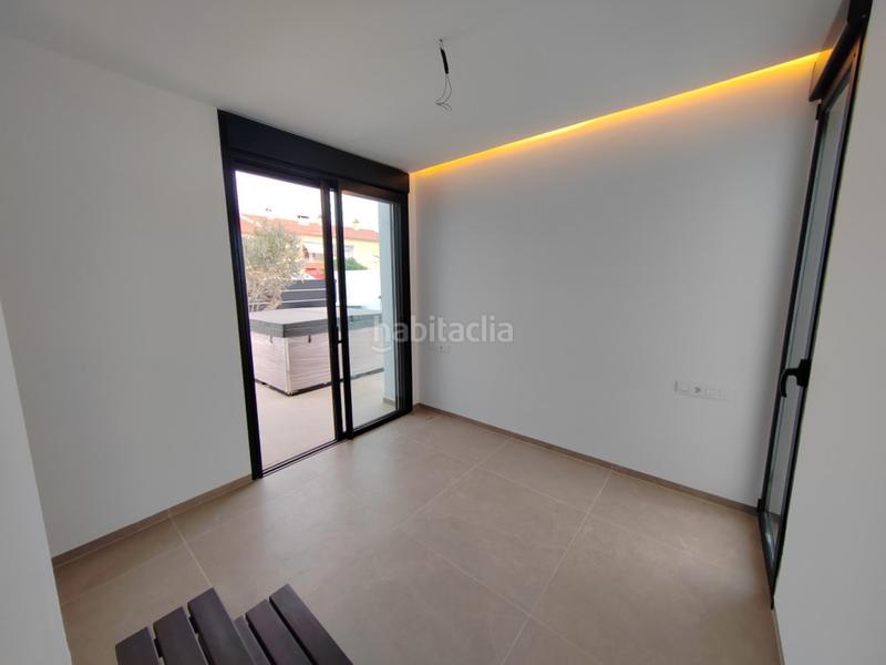 Foto bba42f2f-4bf8-4731-8884-65df04e21f48. Chalet estrena tu villa en san juan en La Font-Mezquitas San Juan de Alicante