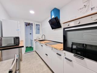 Erdgeschoss in Reina Victoria - Miguel Hernández. Piso reformado y equipado con ascensor, 5 dorm y 3 aseos, zona r
