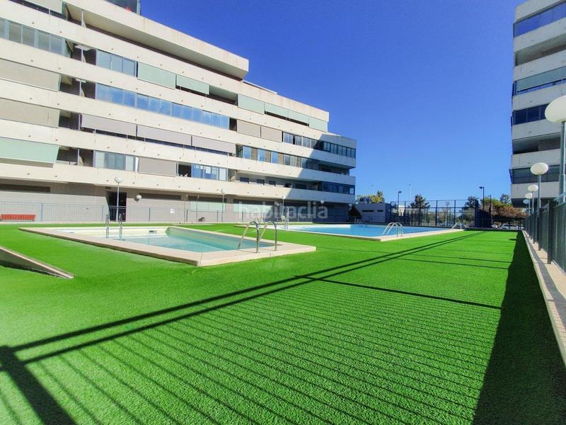 Foto 11b6de4e-ce8b-4aa8-83e6-9ec6e5ebb1cb. Planta baixa amb calefacció piscina a Ciutat Universitària Elche / Elx