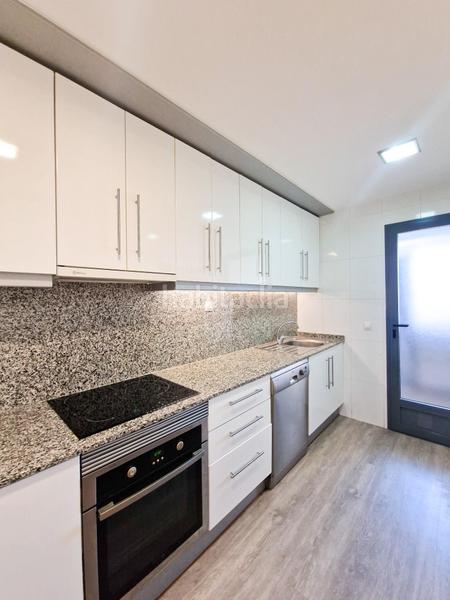 Foto 9e70d030-7191-4a98-8684-8c35020f39d0. Planta baixa amb calefacció piscina a Ciutat Universitària Elche / Elx