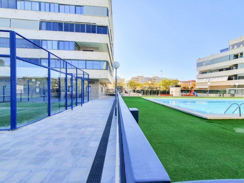 Foto bbfb44a8-5835-4a0a-8924-d1c97fa5fc19. Planta baixa amb calefacció piscina a Ciutat Universitària Elche / Elx