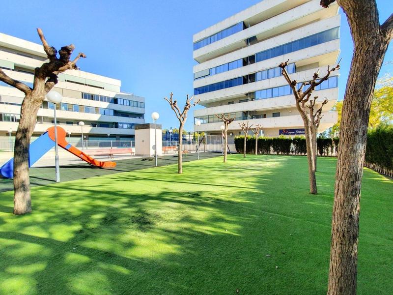 Foto bd9e431f-7b9f-4ae2-a772-d82376d8b263. Planta baixa amb calefacció piscina a Ciutat Universitària Elche / Elx